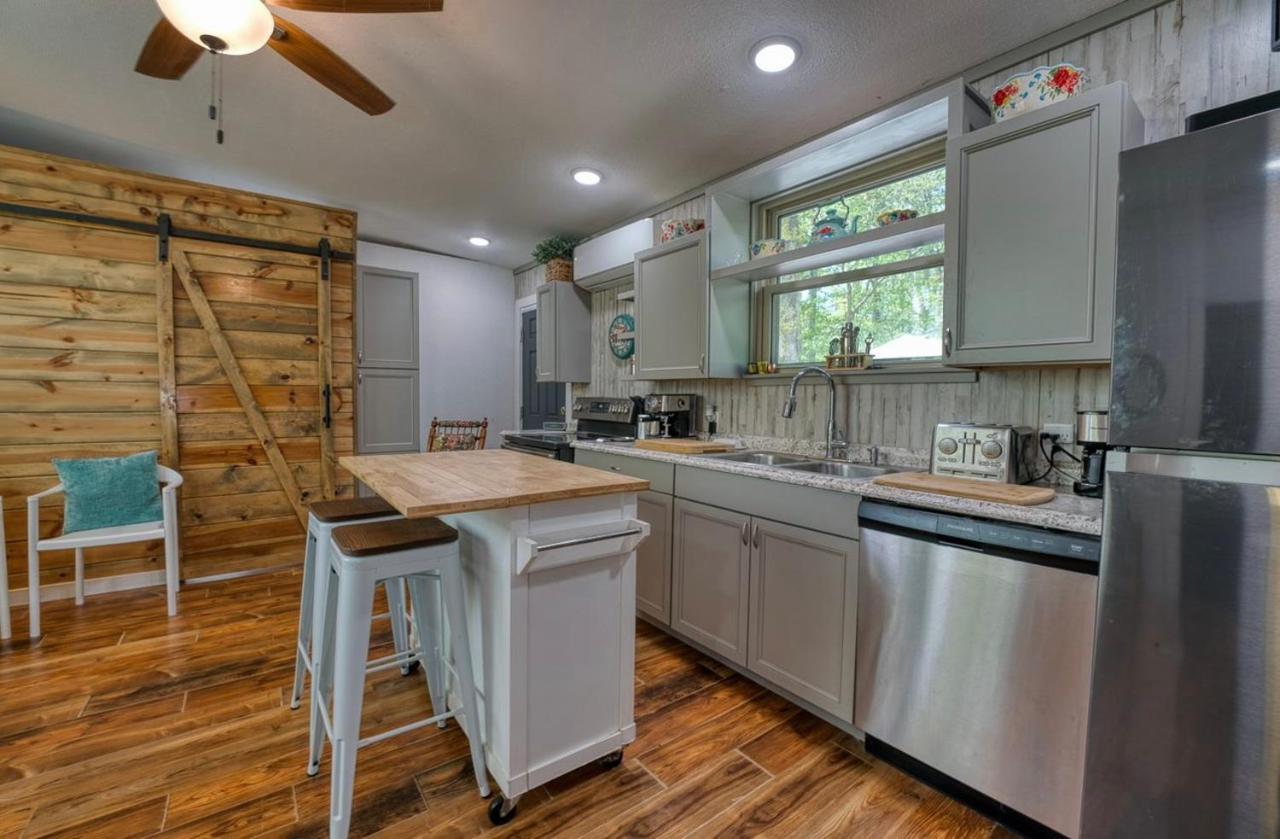 Blue Bungalow Lake Hamilton 핫스프링스 외부 사진